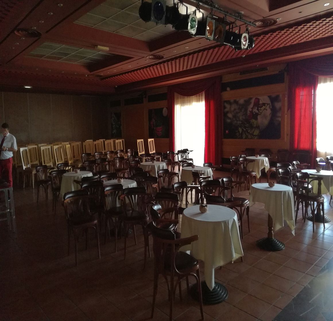 conférence séminaire mariage congrès  festival soirée scène 