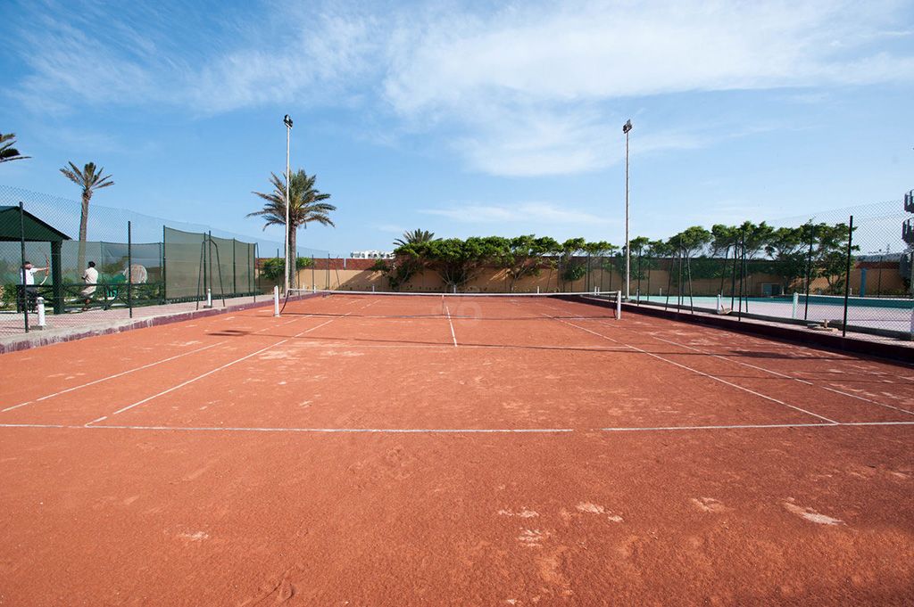 Hotel nour palace & thalasso mahdia Golf activité animation piscine mahdia palace tunisie séjour loisirs entertainement plage mer voyage vacances hébergement réservation booking thalasso spa bien être relax ambiance familiale 