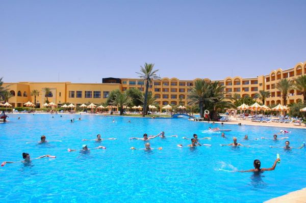 Hotel nour palace & thalasso mahdia Golf activité animation piscine mahdia palace tunisie séjour loisirs entertainement plage mer voyage vacances hébergement réservation booking thalasso spa bien être relax ambiance familiale 