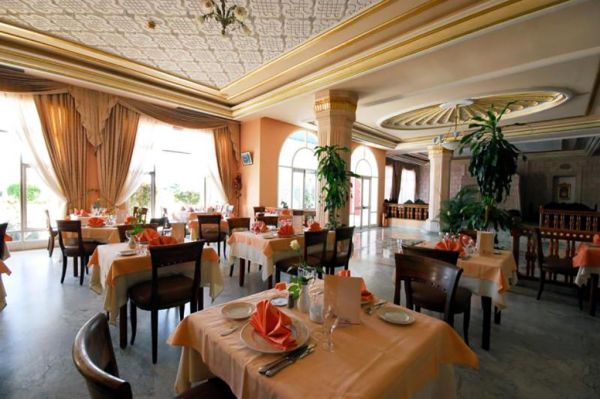 Golf activité animation piscine mahdia palace tunisie séjour loisirs entertainement plage mer voyage vacances hébergement réservation booking thalasso spa bien être relax ambiance familiale 