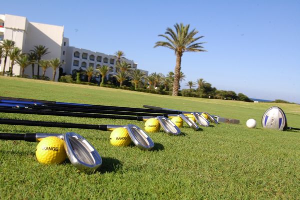 Golf activité animation piscine mahdia palace tunisie séjour loisirs entertainement plage mer voyage vacances hébergement réservation booking thalasso spa bien être relax ambiance familiale 