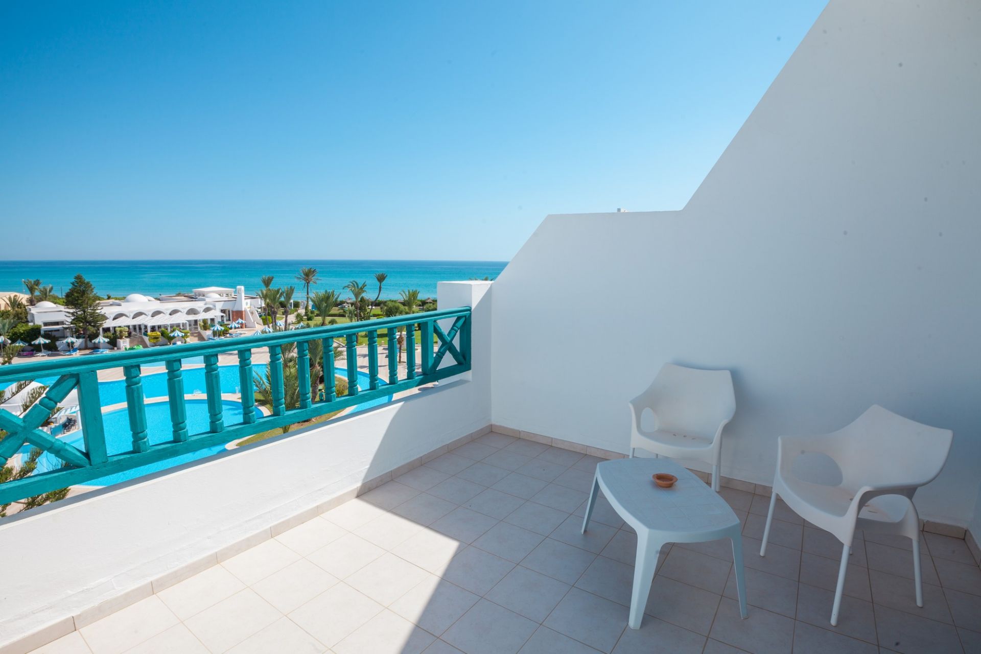  Mahdia Palace & Thalasso  Nour Palace & Thalasso hotel séjour réseration tunisie mahdia spa bien être booking voyage vacances été stay mer piscine toboggan chambre plage palace golf 